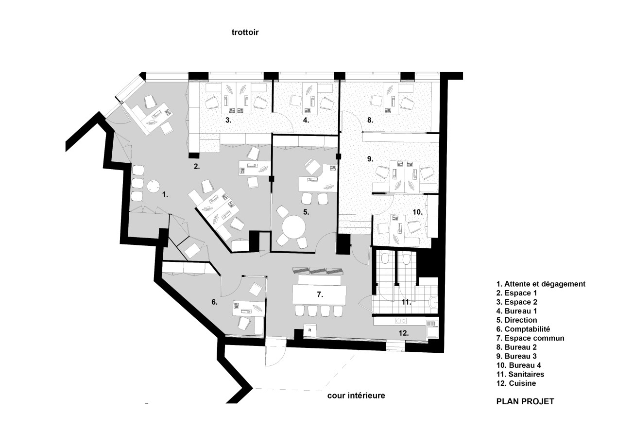 (Construction de... )